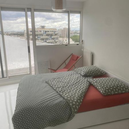 14Eme Et Der Etage "Arty" Avec 2 Chambres Et Vue Panoramique ! Creteil Bagian luar foto