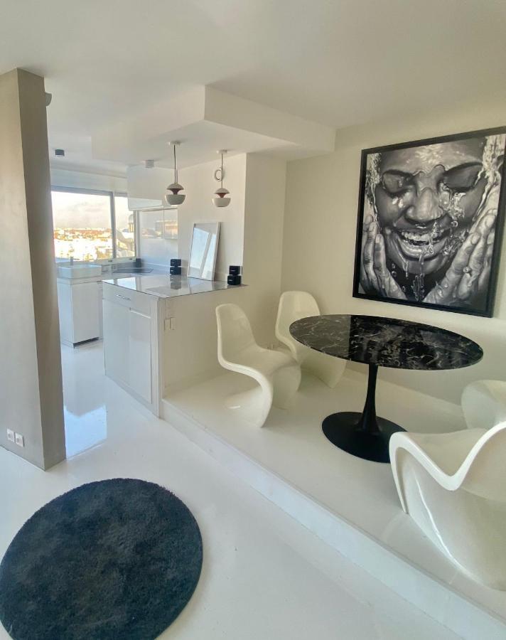 14Eme Et Der Etage "Arty" Avec 2 Chambres Et Vue Panoramique ! Creteil Bagian luar foto